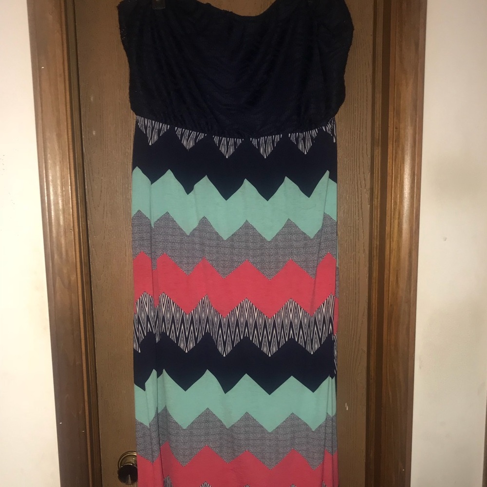 Strapless Aztec pattern maxi dress